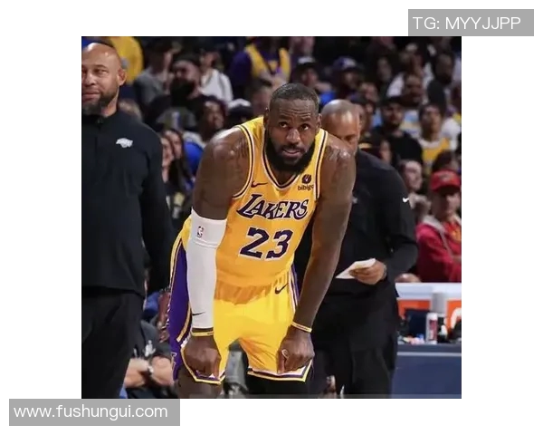 湖人三分绝杀猛龙，老詹1297次连续上双终结，里夫斯44分10助封神